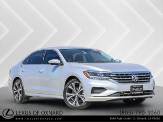 Used 2021 Volkswagen Passat 2.0T SE image 1