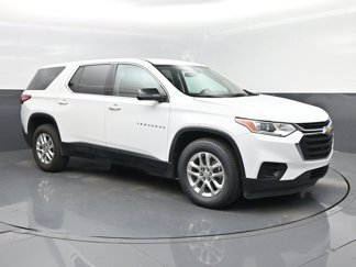 Used 2021 Chevrolet Traverse LS image 1