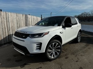 New 2025 Land Rover Discovery Sport Dynamic SE image 1