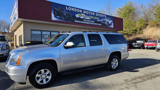 Used 2013 GMC Yukon XL SLE image 1
