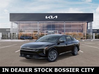 New 2025 Kia K4 LX image 1