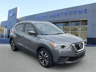 Used 2020 Nissan Kicks SV image 1