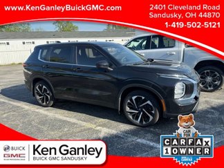 Used 2022 Mitsubishi Outlander ES image 1