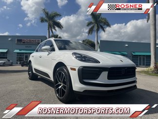 Used 2023 Porsche Macan image 1