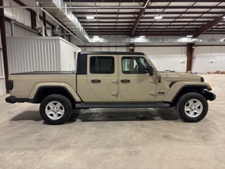 Used 2020 Jeep Gladiator Sport w/ Quick Order Package 24S image 1