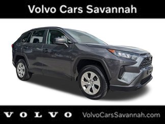 Used 2021 Toyota RAV4 LE image 1