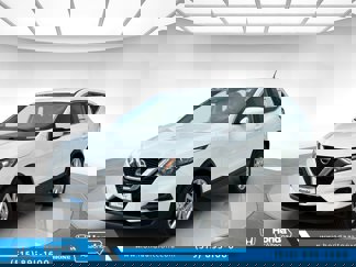 Used 2021 Nissan Rogue Sport S image 1