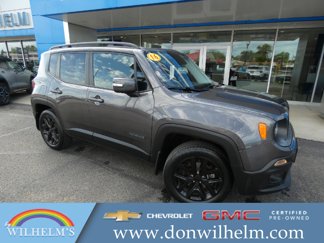 Used 2016 Jeep Renegade Latitude image 1