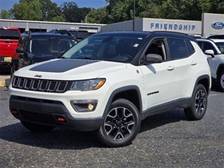 Used 2019 Jeep Compass Trailhawk video 2
