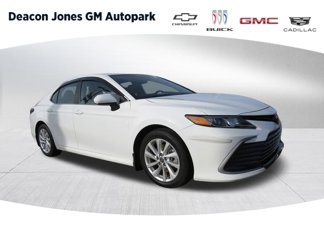 Used 2023 Toyota Camry LE image 1