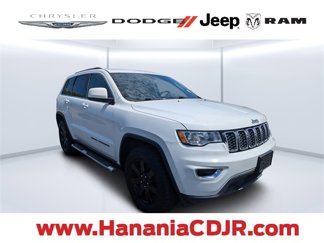 Used 2017 Jeep Grand Cherokee Laredo w/ Quick Order Package 23E image 1