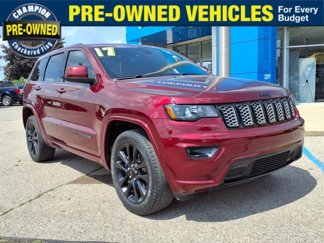 Used 2017 Jeep Grand Cherokee Altitude image 1