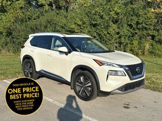 Used 2021 Nissan Rogue SL image 1