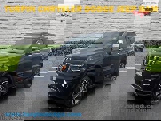 Used 2018 Jeep Grand Cherokee Limited w/ Luxury Group II image 1