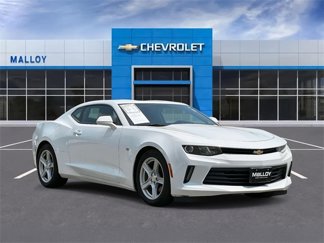 Used 2017 Chevrolet Camaro LT image 1