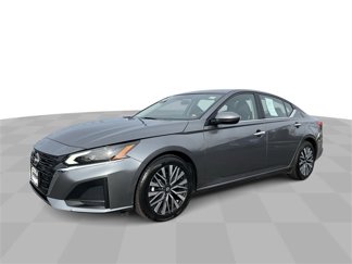 Used 2023 Nissan Altima 2.5 SV image 1