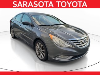 Used 2013 Hyundai Sonata SE image 1