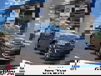 Used 2019 Volkswagen e-Golf SE w/ Driver Assistance Package image 1