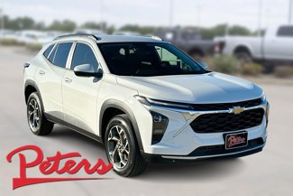 Used 2025 Chevrolet Trax LT w/ Driver Confidence Package image 1