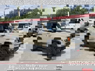 Used 2017 Jeep Renegade Trailhawk image 1