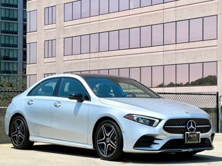 Certified 2022 Mercedes-Benz A 220 4MATIC image 1