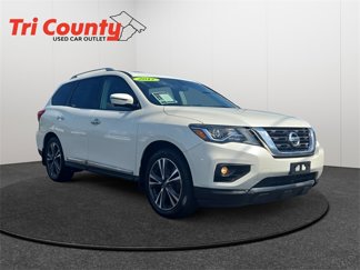 Used 2017 Nissan Pathfinder Platinum image 1