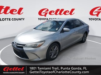 Used 2016 Toyota Camry SE image 1