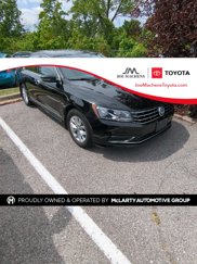 Used 2016 Volkswagen Passat 1.8T S image 1