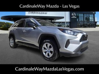 Used 2020 Toyota RAV4 LE image 1