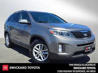 Used 2015 Kia Sorento LX image 1
