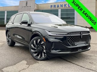 New 2024 Lincoln Nautilus Reserve w/ Jet Appearance Package (87T) image 1