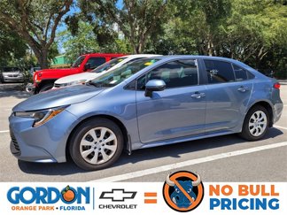 Used 2025 Toyota Corolla LE image 1