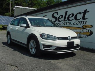 Used 2018 Volkswagen Golf Alltrack S image 1