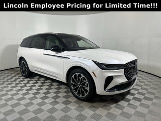 New 2024 Lincoln Nautilus Reserve w/ Equipment Group 203A image 1