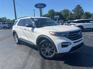 Used 2022 Ford Explorer XLT w/ Equipment Group 202A image 1