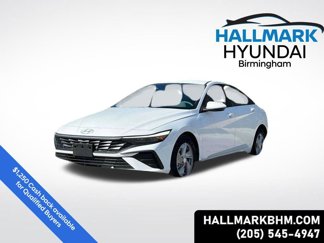 New 2025 Hyundai Elantra SE image 1