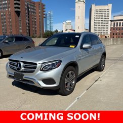 Used 2019 Mercedes-Benz GLC 350e 4MATIC image 1