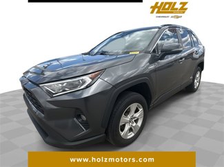 Used 2020 Toyota RAV4 XLE image 1