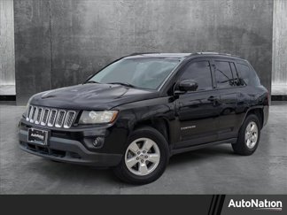 Used 2016 Jeep Compass Latitude image 1