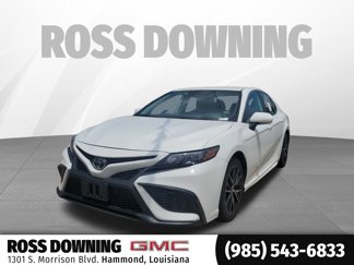 Used 2024 Toyota Camry SE image 1