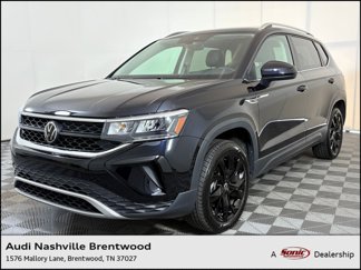 Used 2024 Volkswagen Taos SE image 1