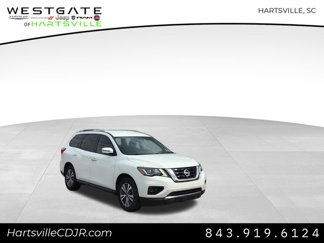 Used 2019 Nissan Pathfinder S image 1