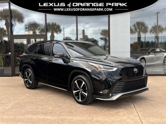 Used 2021 Toyota Highlander XSE image 1
