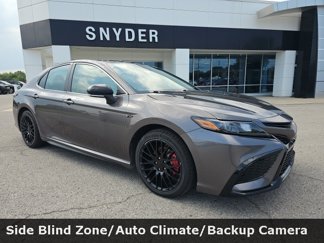 Used 2023 Toyota Camry SE image 1