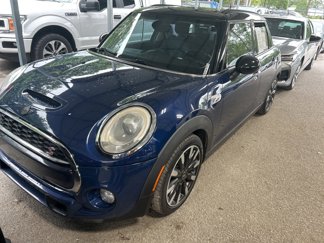 Used 2015 MINI Cooper S image 1