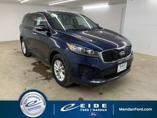 Used 2019 Kia Sorento LX w/ LX Convenience Package image 1
