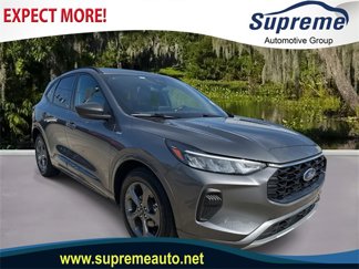 Used 2024 Ford Escape ST-Line w/ Cold Weather Package image 1