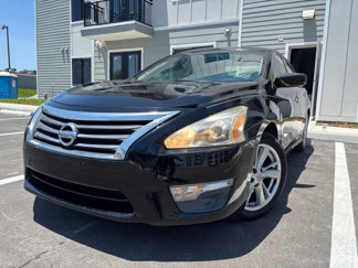 Used 2013 Nissan Altima 2.5 SV image 1