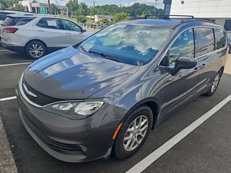 Used 2017 Chrysler Pacifica Touring image 1
