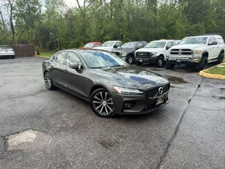 Used 2022 Volvo S60 B5 Inscription image 1
